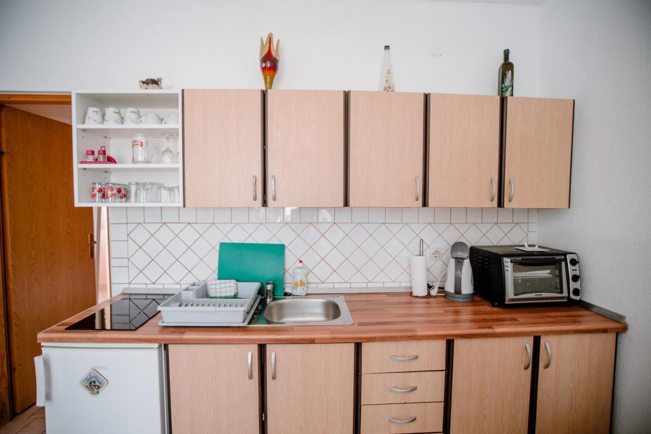 Апартаменти Apartmens Leona Карлобаг Екстер'єр фото